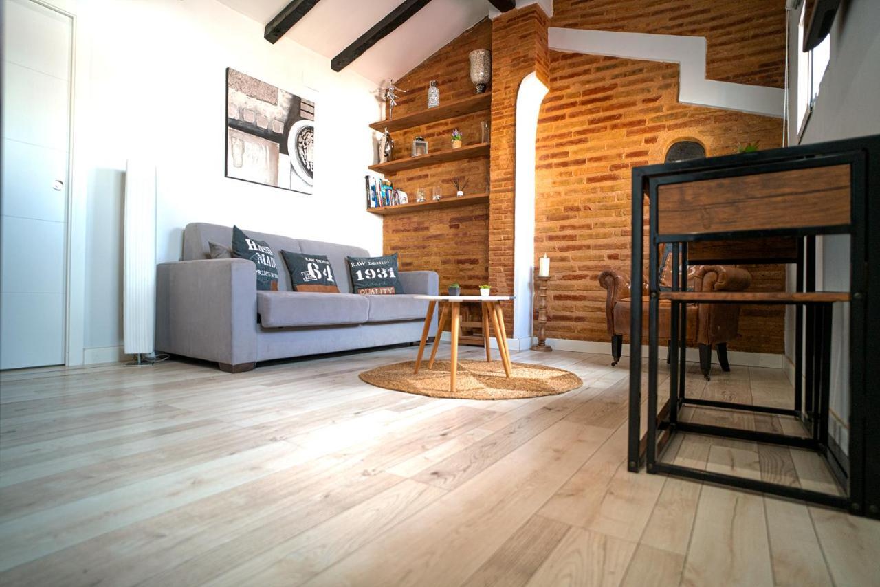 Atico Con Terraza Y Jacuzzi En El Centro Apartment Valencia Ruang foto