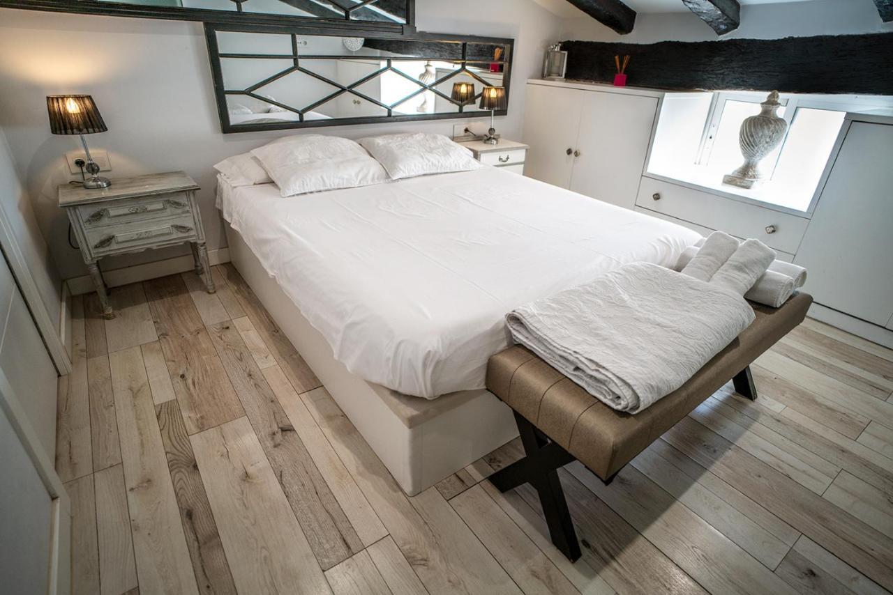 Atico Con Terraza Y Jacuzzi En El Centro Apartment Valencia Ruang foto